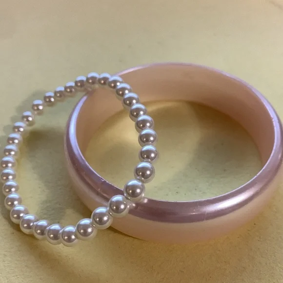 Two bracelets - Picture 4 of 5